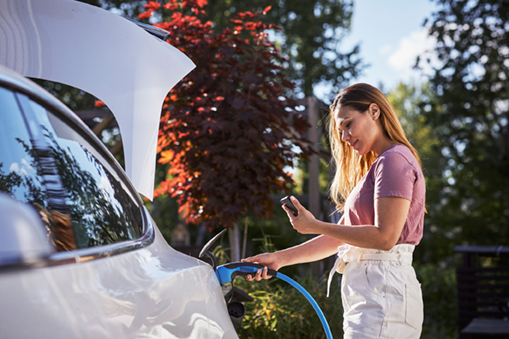 Ricaricare auto elettrica